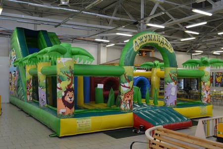 Надувной  батут 'Джуманджи' артикул А-141-71